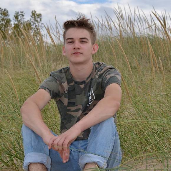 Meet your Posher, Maxwell - Picture 1 of 1